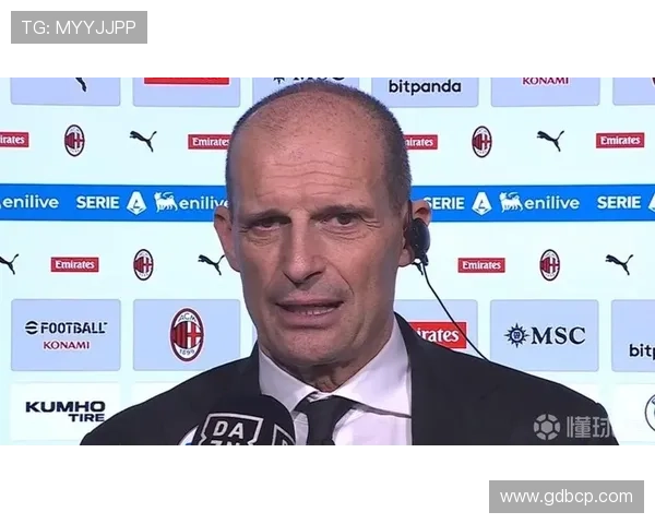 阿莱格里怒问判罚萨被拽仍罚下