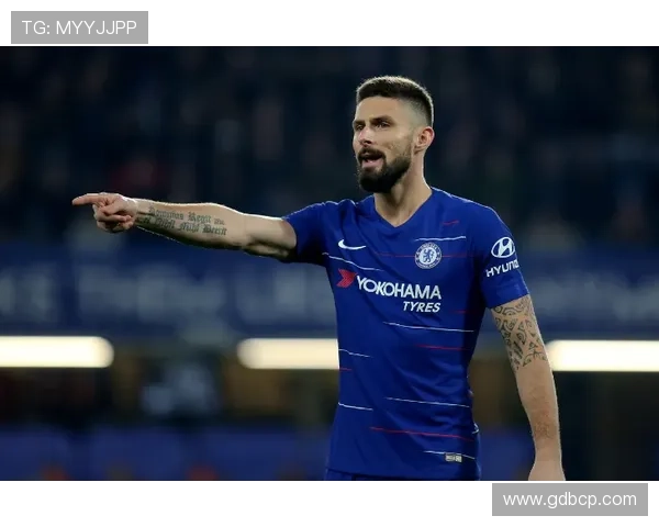 帕努奇:米兰夺冠需顶级中锋 帕努奇:米兰夺冠需顶级中锋